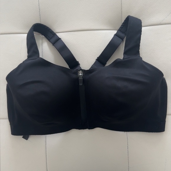 Victoria's Secret sports bra - Picture 1 of 3